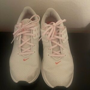 Nike woman’s sneakers